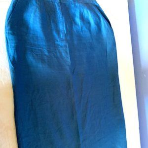 Talbots, size 14, 100 % linen, long skirt, blue with pockets.